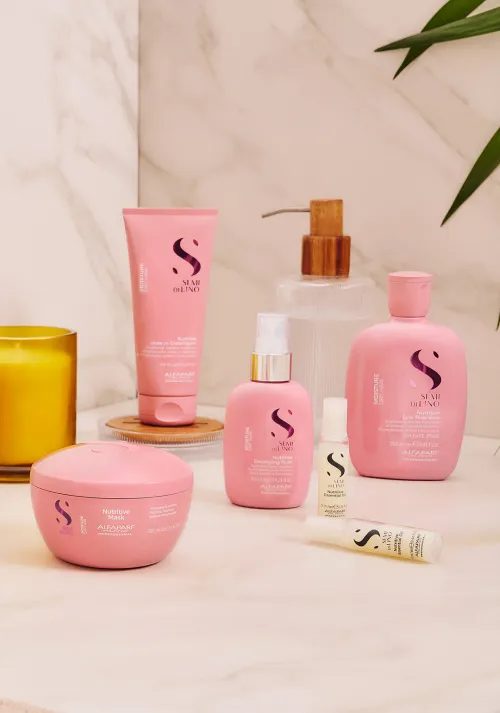Hydrates, nourishes, softens.